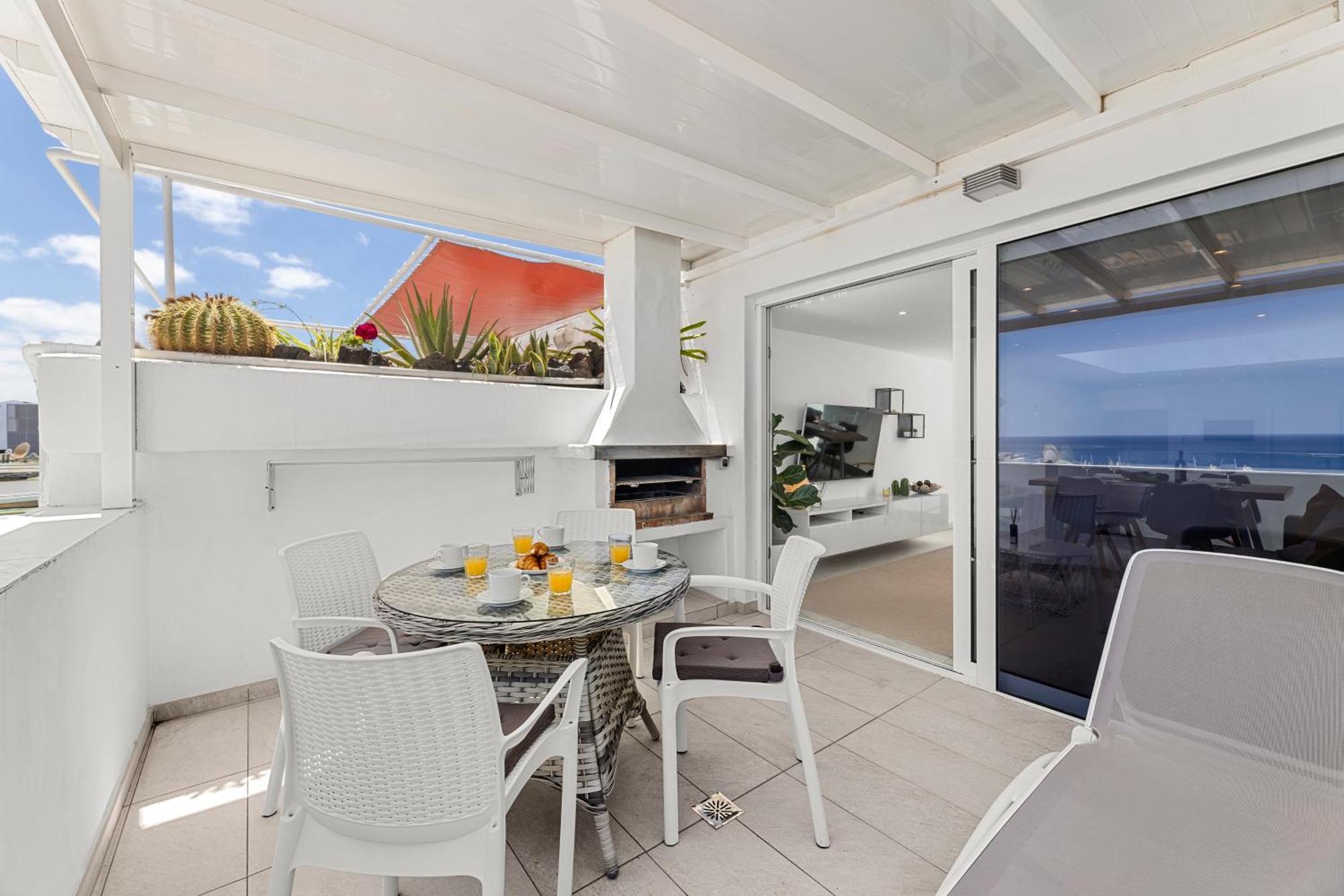 Stunning 2 Bedroom Duplex Close To Main Beach With Seaviews Puerto del Carmen (Lanzarote) Exterior foto